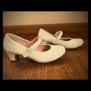 Kids dress shoes